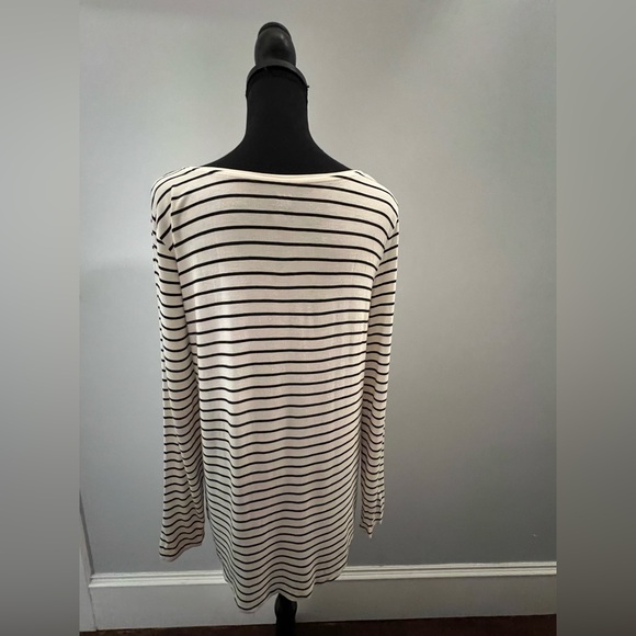 Gap Striped Black and White Long Sleeve Shirt - Picture 2 of 7